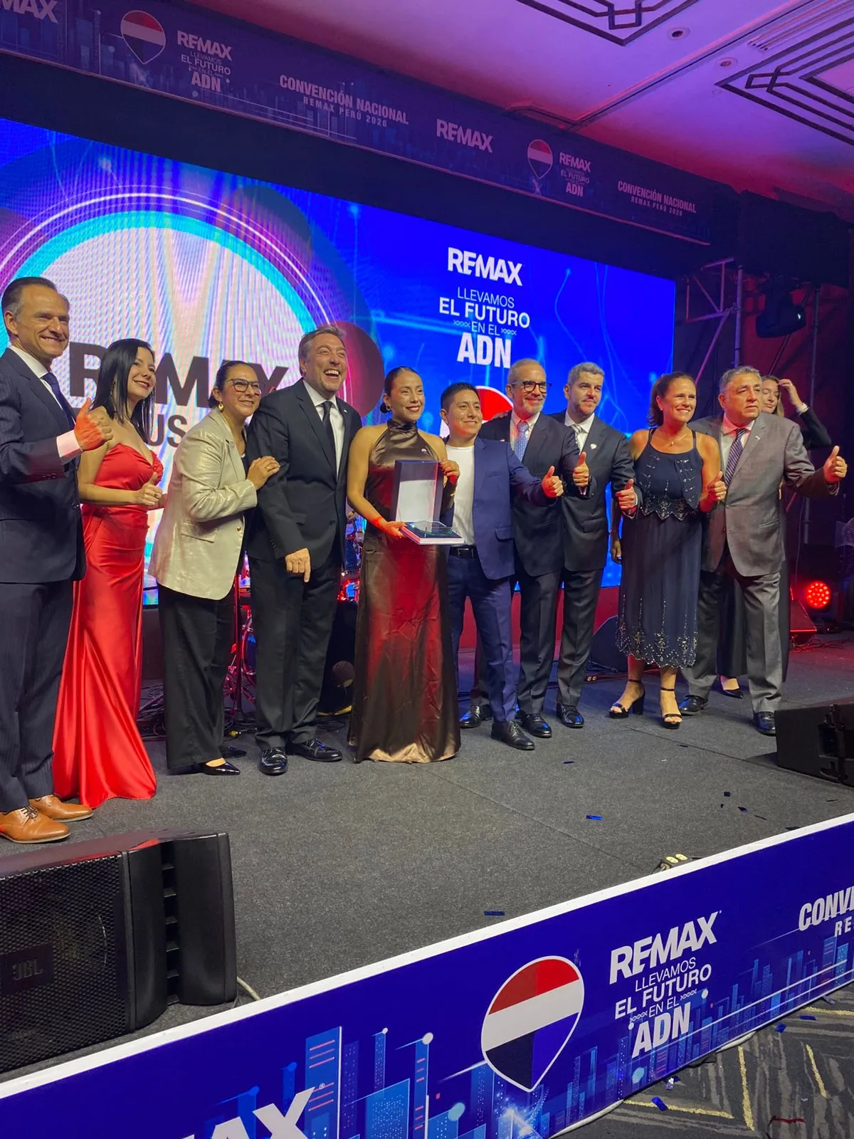 Equipo de RE/MAX Focus premiado en la Convención RE/MAX Perú 2026