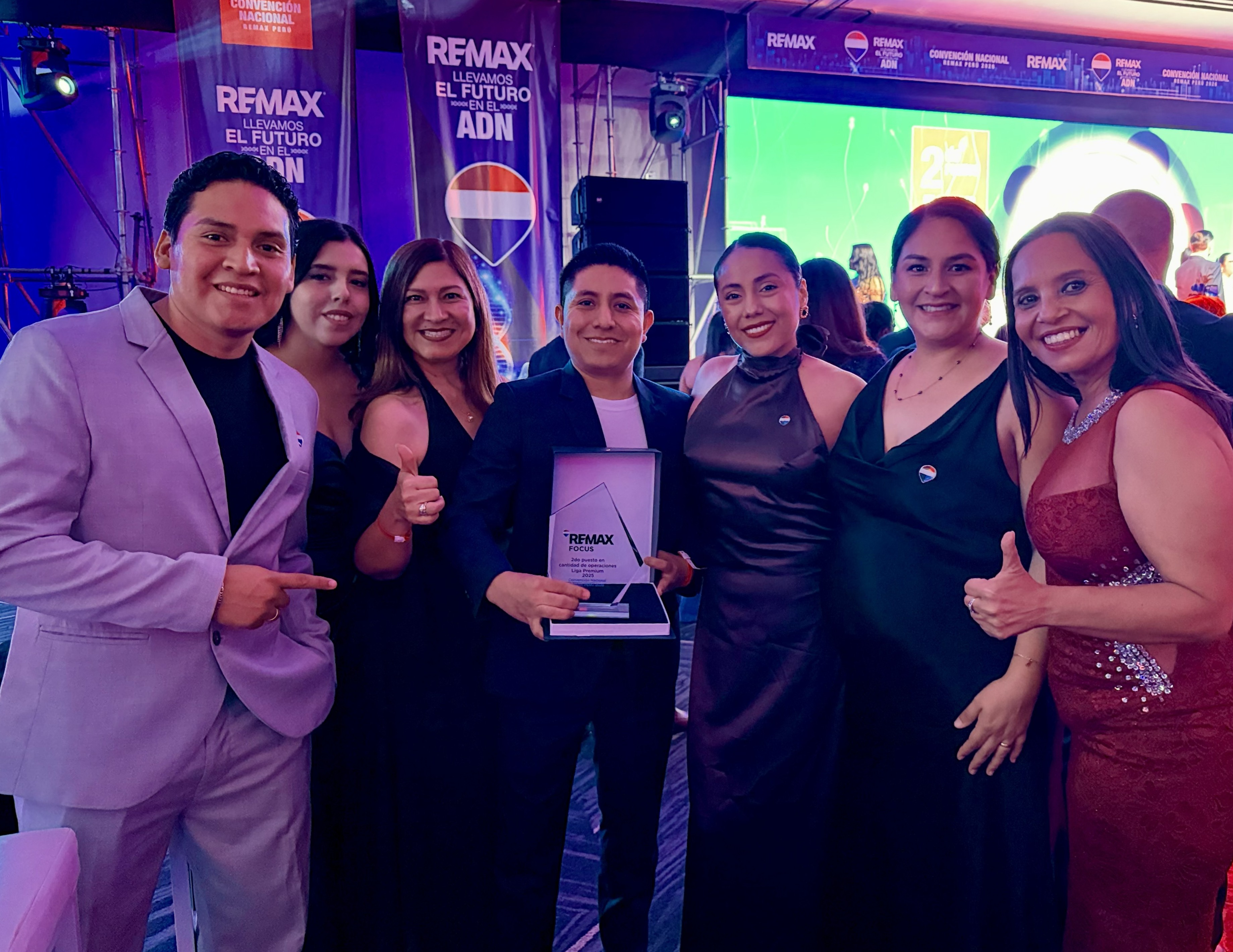 Equipo RE/MAX Focus en la Convención RE/MAX Perú 2026